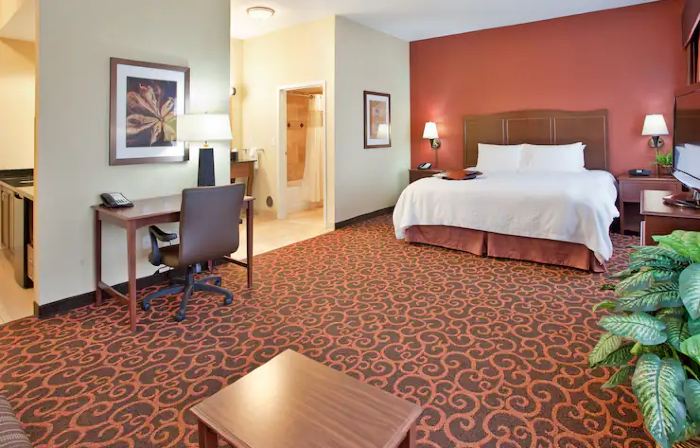 Hampton Inn & Suites Watertown