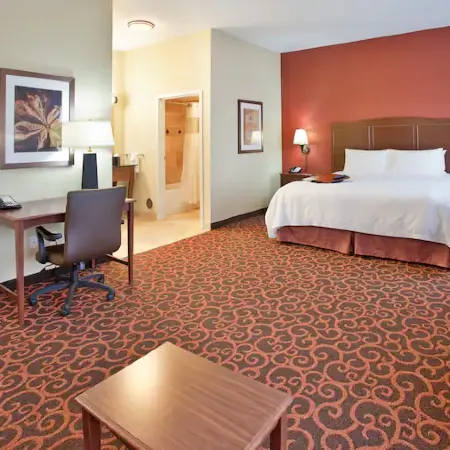 Hampton Inn & Suites Watertown