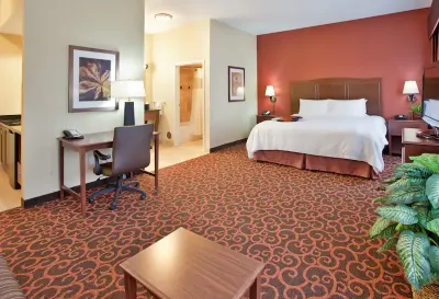Hampton Inn & Suites Watertown