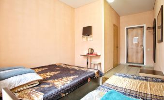 1 Hotel