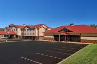 Fairfield Inn & Suites Helen فنادق في White County