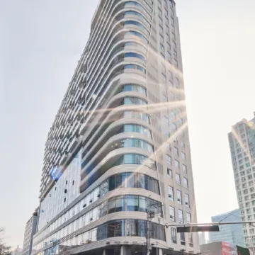 UH Flat Signature Daegu