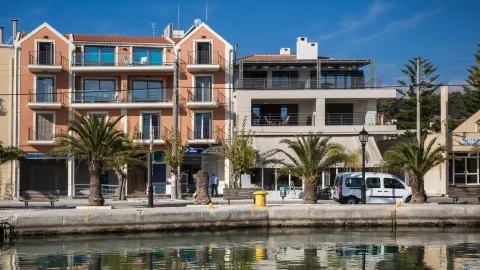 Argostoli Marina Suites in Kefallinia
