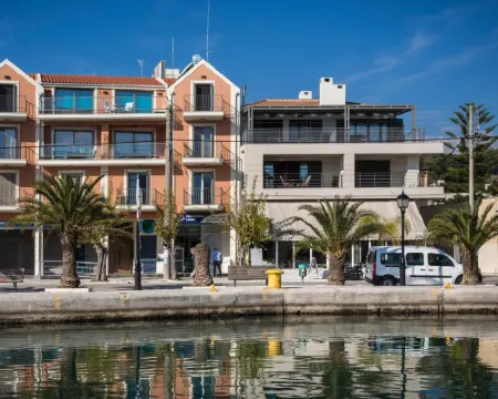 Argostoli Marina Suites Hotels in Kefallinia