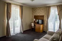 Aleksion Palace - 2-Star