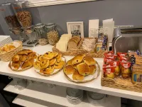 Hotel Clairefontaine - breakfast