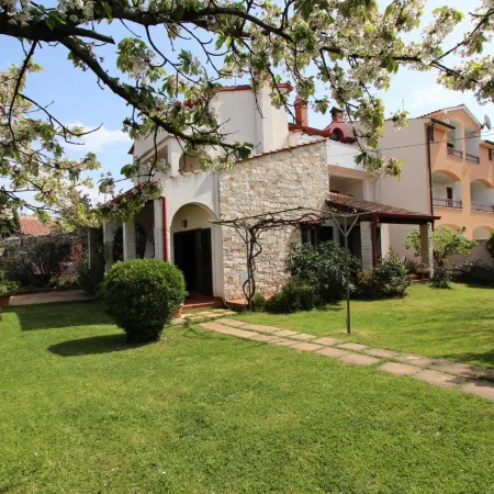 Apartments Milena