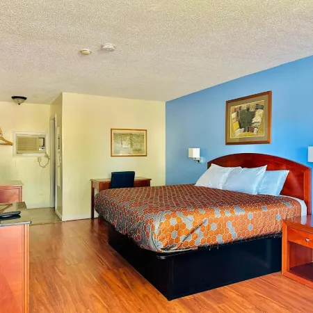 Hampton Motor Inn