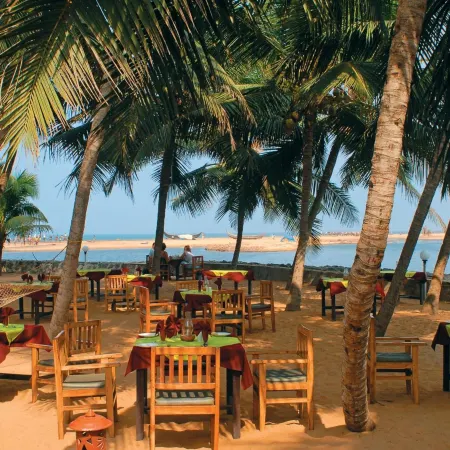 Beach and Lake Ayurvedic Resort, Kovalam