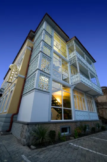 Hotel Kopala Отели рядом с достопримечательностью «Авто Музей Тбилиси»