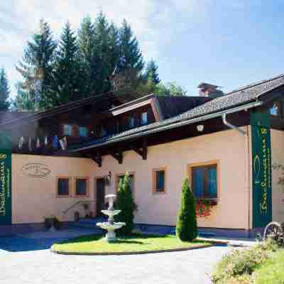 Ski&Bike Nassfeld Apartments Hotel Exterior