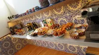Maison Kalea - breakfast