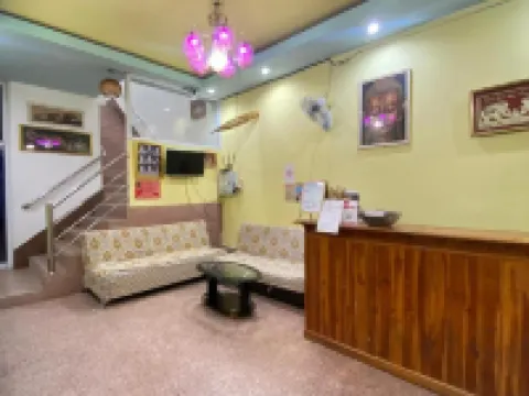 Hom Pho Gusethouse โรงแรมในห้วยทราย