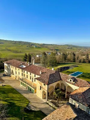 Il Casale Denari Hotels in Stradella
