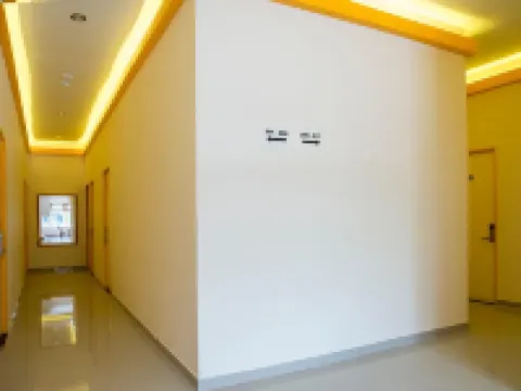 Gold Line Guest House Hotels in Raya River