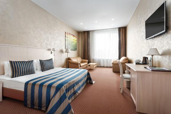 KapitoLinn Hotel Hoteles en Novgorod