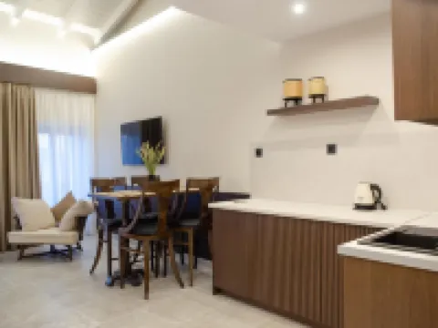 Leone Suites Hotels in Naupactus