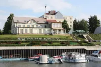 40th Meridian Yacht Club Hotel a Kolomna