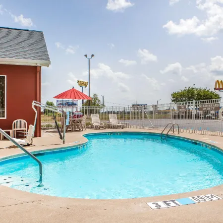 Comfort Inn and Suites - Tuscumbia/Muscle Shoals
