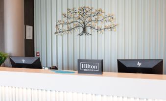 Hampton by Hilton Ashford International