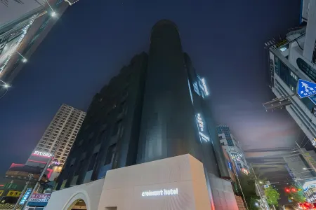 Croissant Hotel Guri by Aank Отели в г. Кури