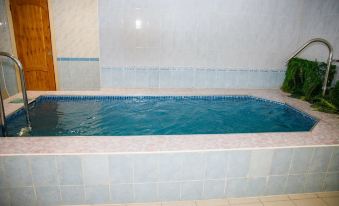 Lucky-House Guest House