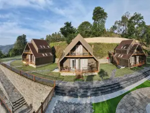 Samsara Luxury Cottages & Spa, Chail Hills