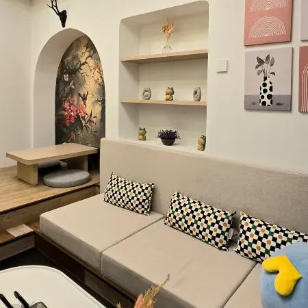 ArumDaru at Tanglin Apartment