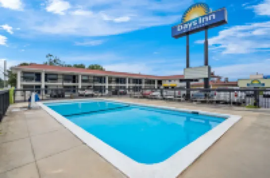 Days Inn by Wyndham Jacksonville NC