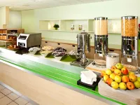 宜必思快捷樸次茅斯飯店 - 早餐