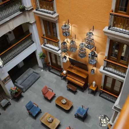 Hotel Santiago de Compostela - Guadalajara Centro Historico