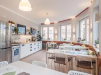 Premium Hostel Hotels near برونافيتسا