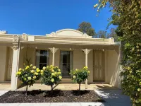Acacia Terraces - Boutique