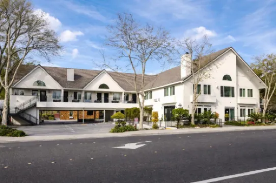 Aggie Inn, Ascend Hotel Collection