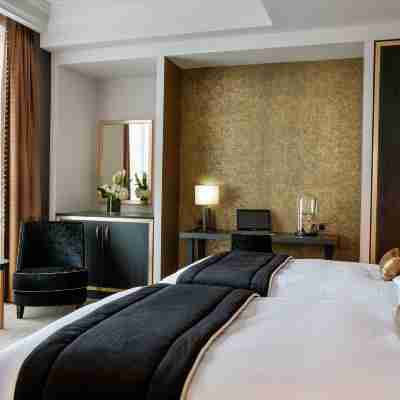 Niepce Paris Hotel, Curio Collection by Hilton Rooms