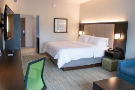Holiday Inn Express & Suites Tuscaloosa East