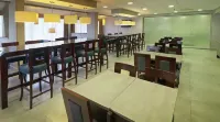 Hampton Inn by Hilton Monterrey-Airport فنادق في Apodaca