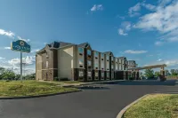 La Quinta Inn & Suites by Wyndham Collinsville - St. Louis Hotel a Collinsville