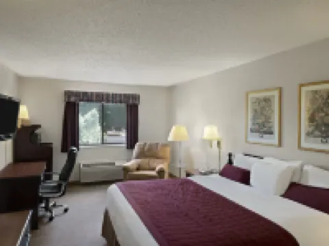 Baymont by Wyndham Whitewater Hotels in Walworth County