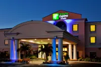 Holiday Inn Express & Suites Lake Okeechobee Hotel a Okeechobee