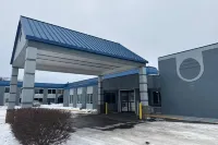 Days Inn & Suites by Wyndham Norton Shores/Muskegon Hotels in Muskegon