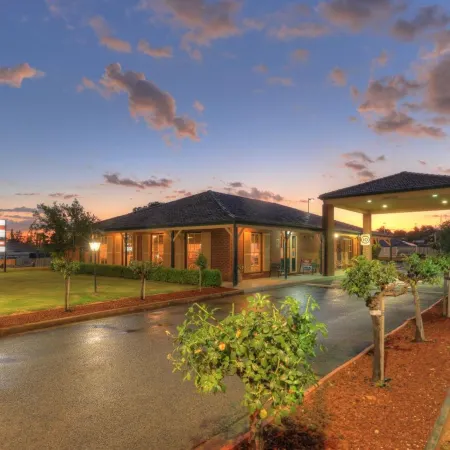 Bushmans Motor Inn