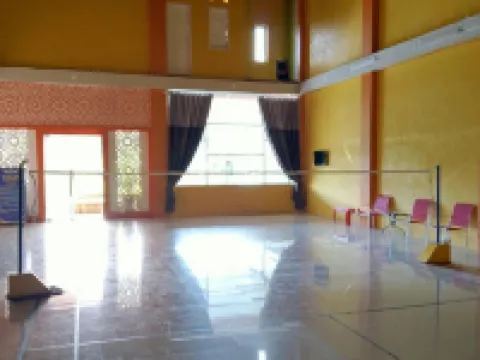 OYO 1512 Hotel Harley Hotels in Sukakarya