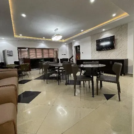Charlies Place and Suite