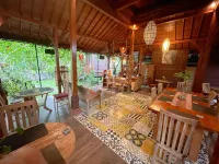 Mirah Guest House - Barer