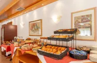 Flos Hotel Hoteles en Bellamonte