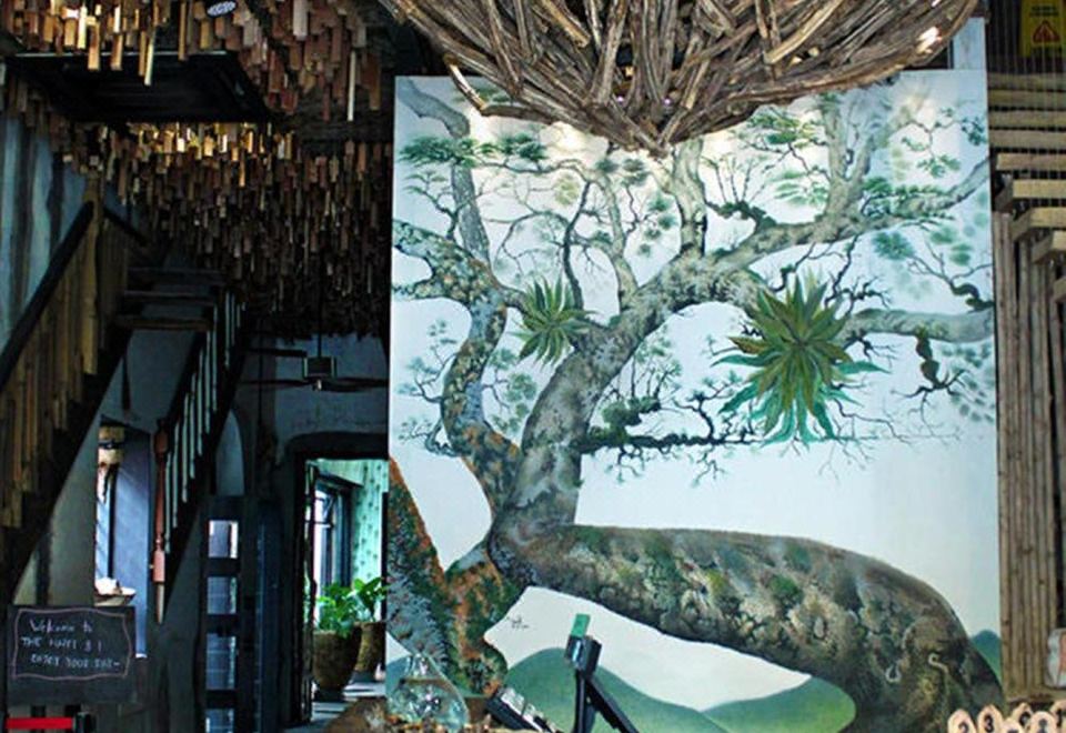 2. 더 해피 8 리..