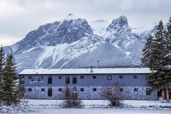 Lamphouse by Basecamp