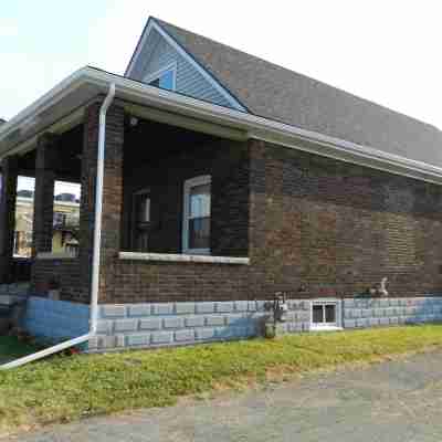 キングズ イン ニア ザ フォールズ Hotel Exterior