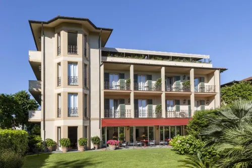 Hotel Franceschi - Airport Shuttle